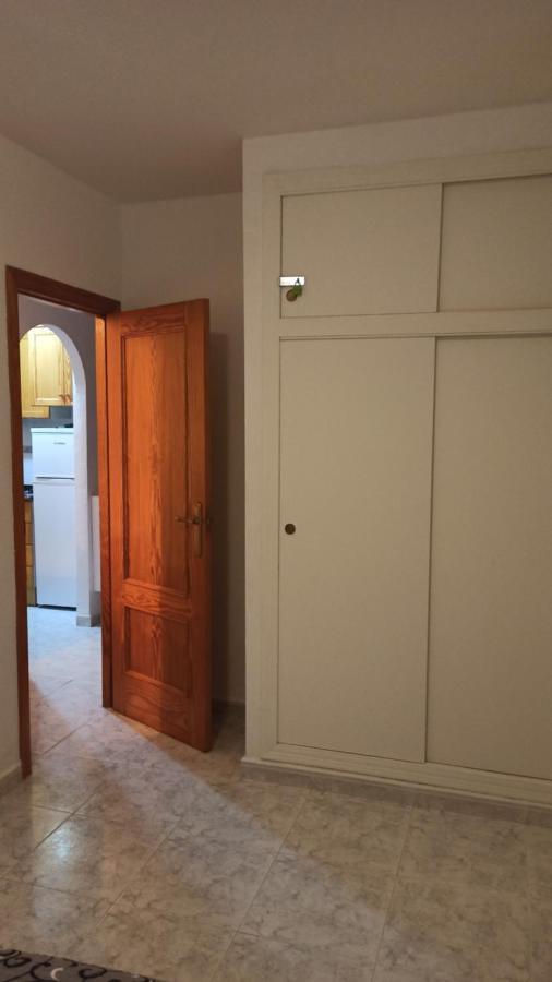 Apartment Only 250M From The Beach Los Locos Торевьиа Экстерьер фото